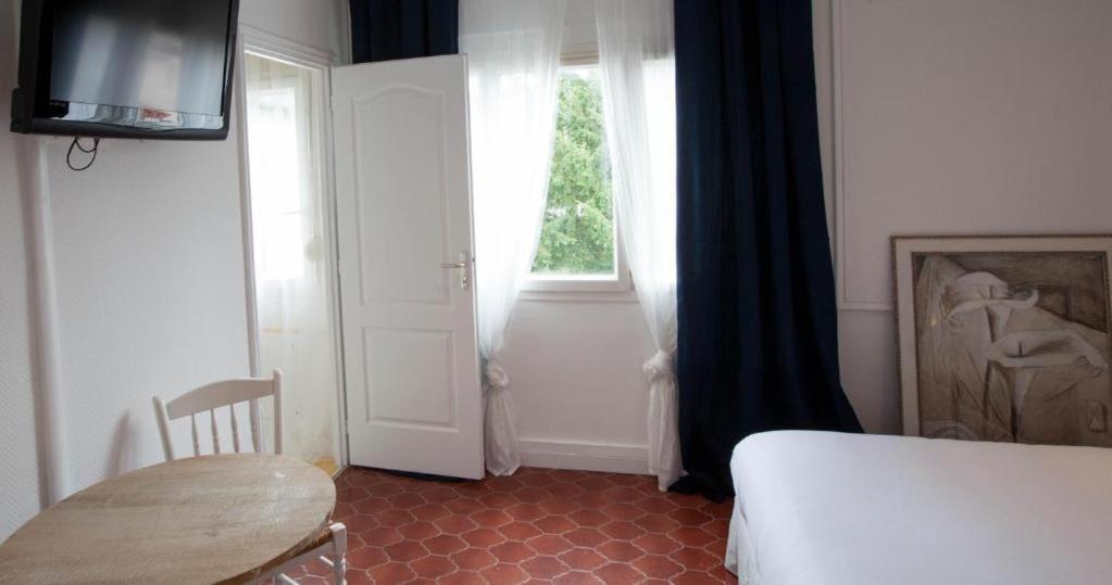 Moodz Hotel Vienne Pont-Eveque Esterno foto