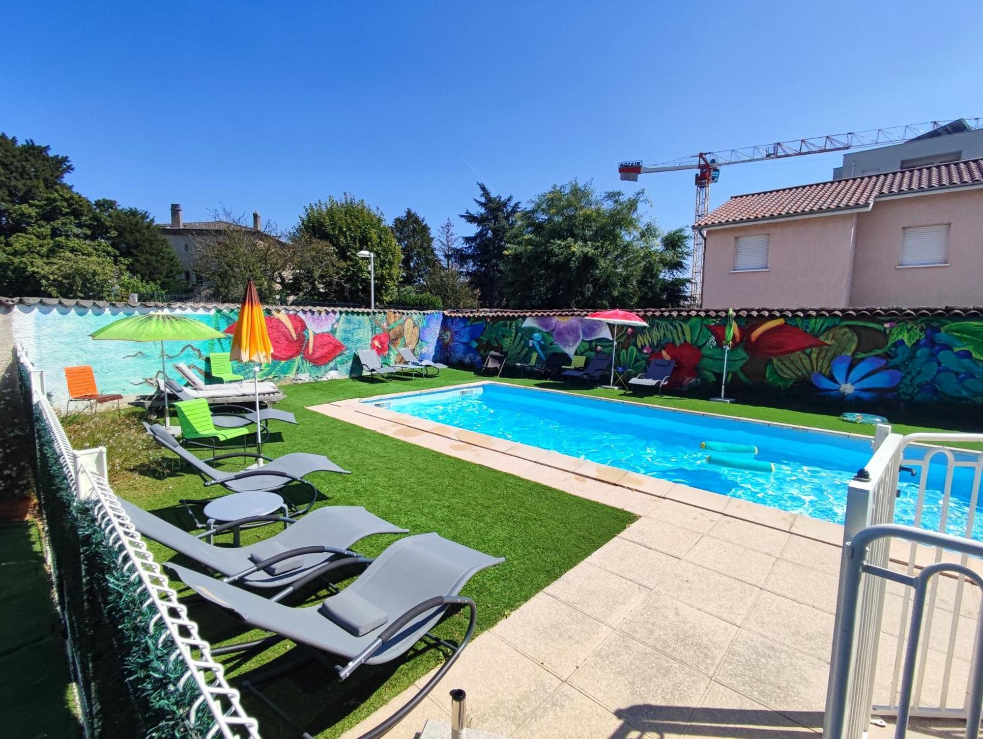 Moodz Hotel Vienne Pont-Eveque Esterno foto