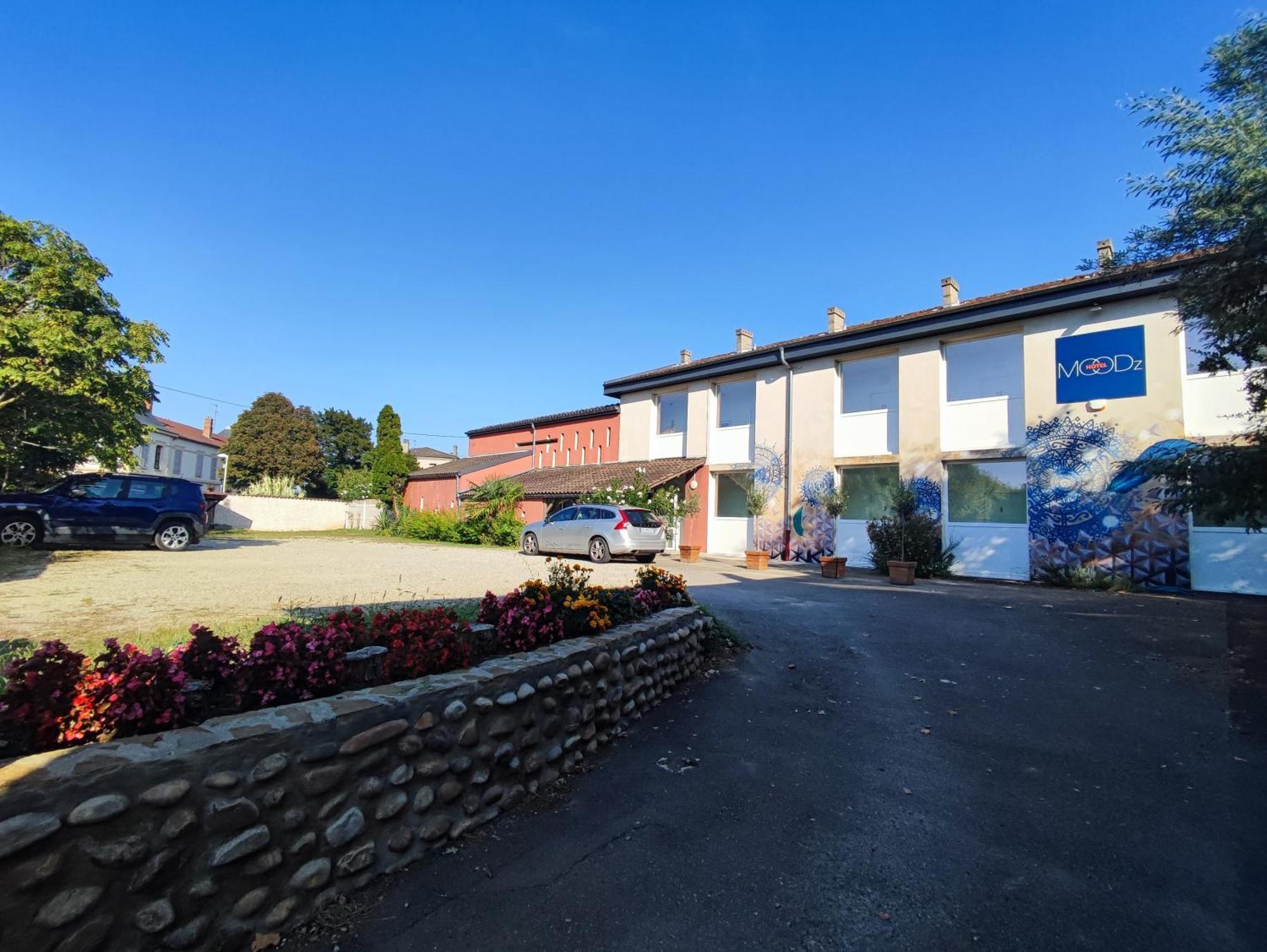 Moodz Hotel Vienne Pont-Eveque Esterno foto