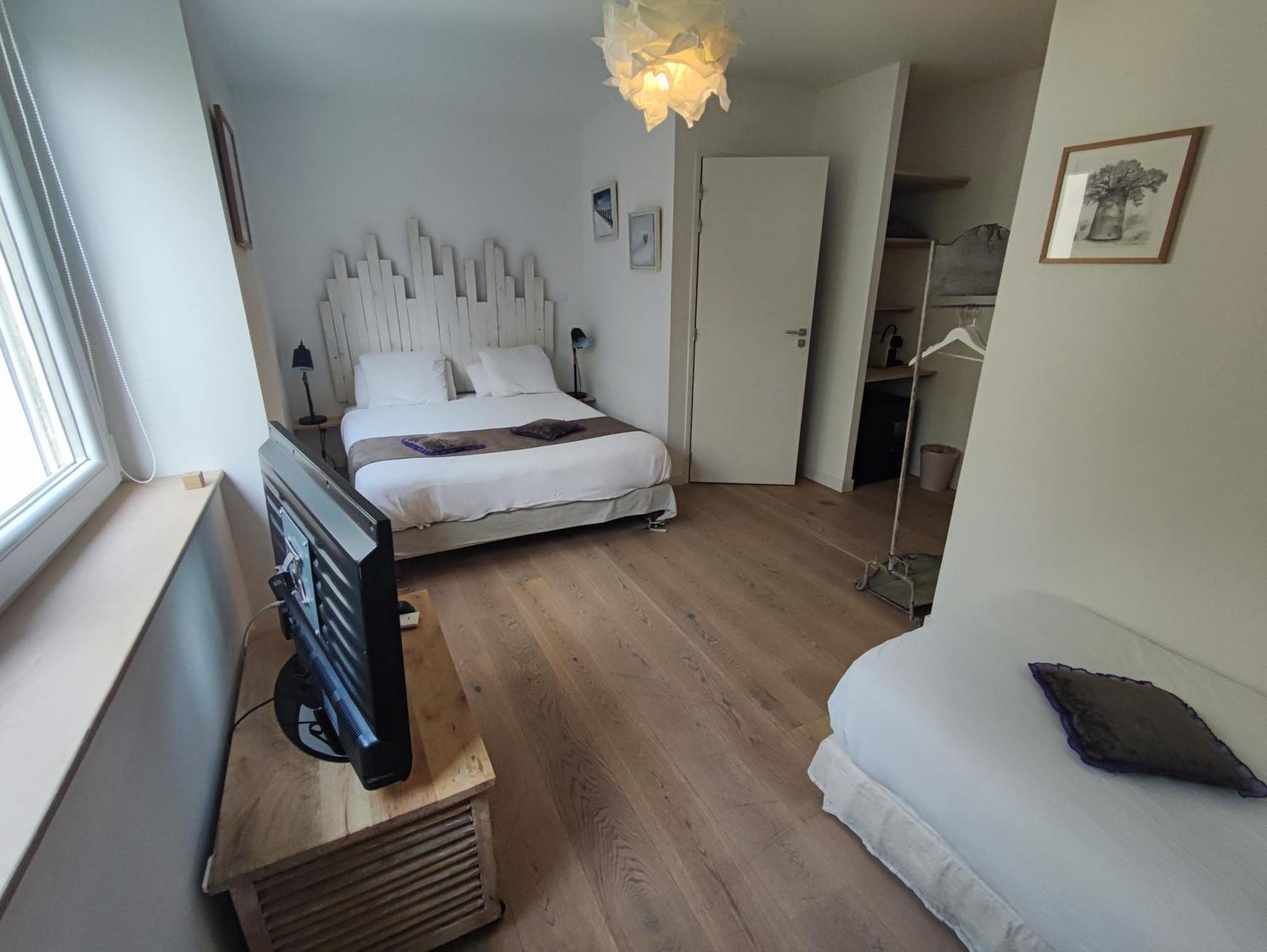 Moodz Hotel Vienne Pont-Eveque Esterno foto
