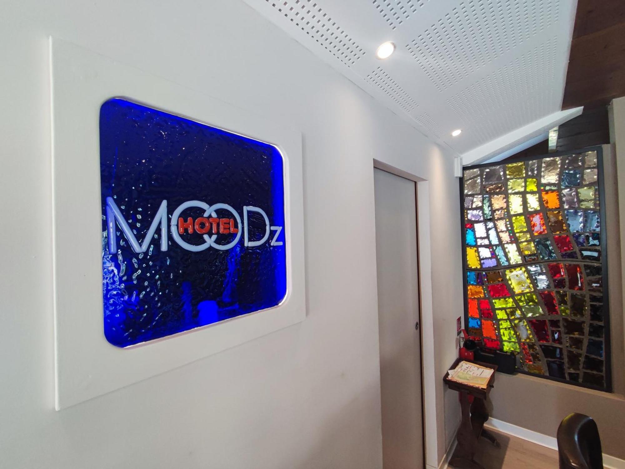 Moodz Hotel Vienne Pont-Eveque Esterno foto