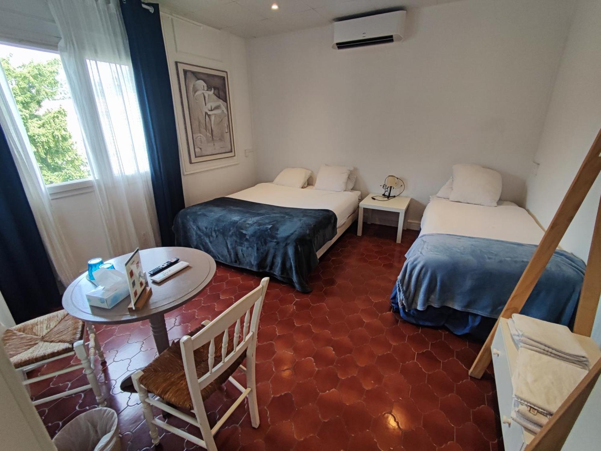 Moodz Hotel Vienne Pont-Eveque Esterno foto