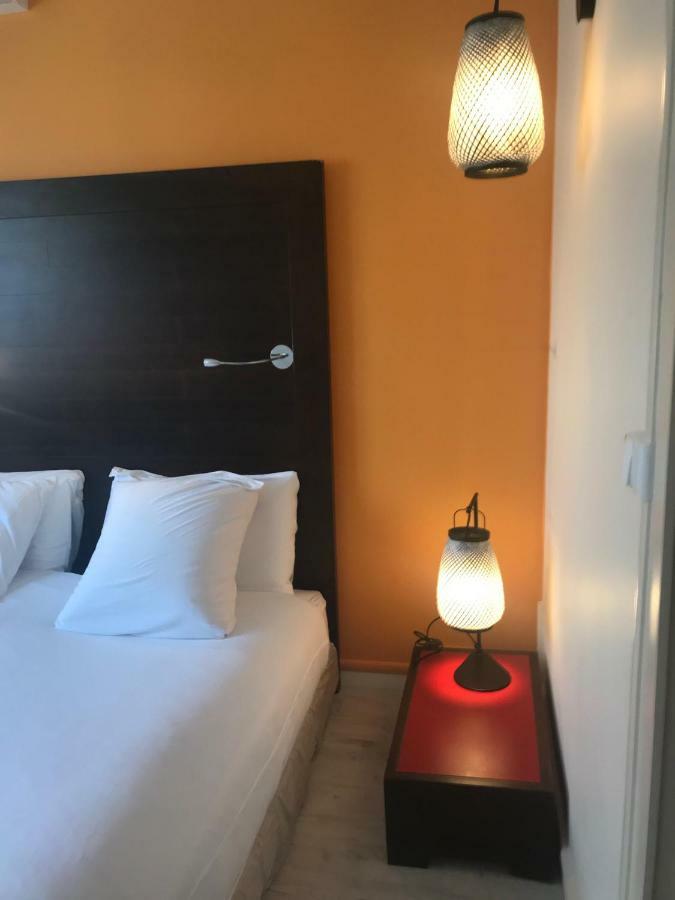 Moodz Hotel Vienne Pont-Eveque Esterno foto