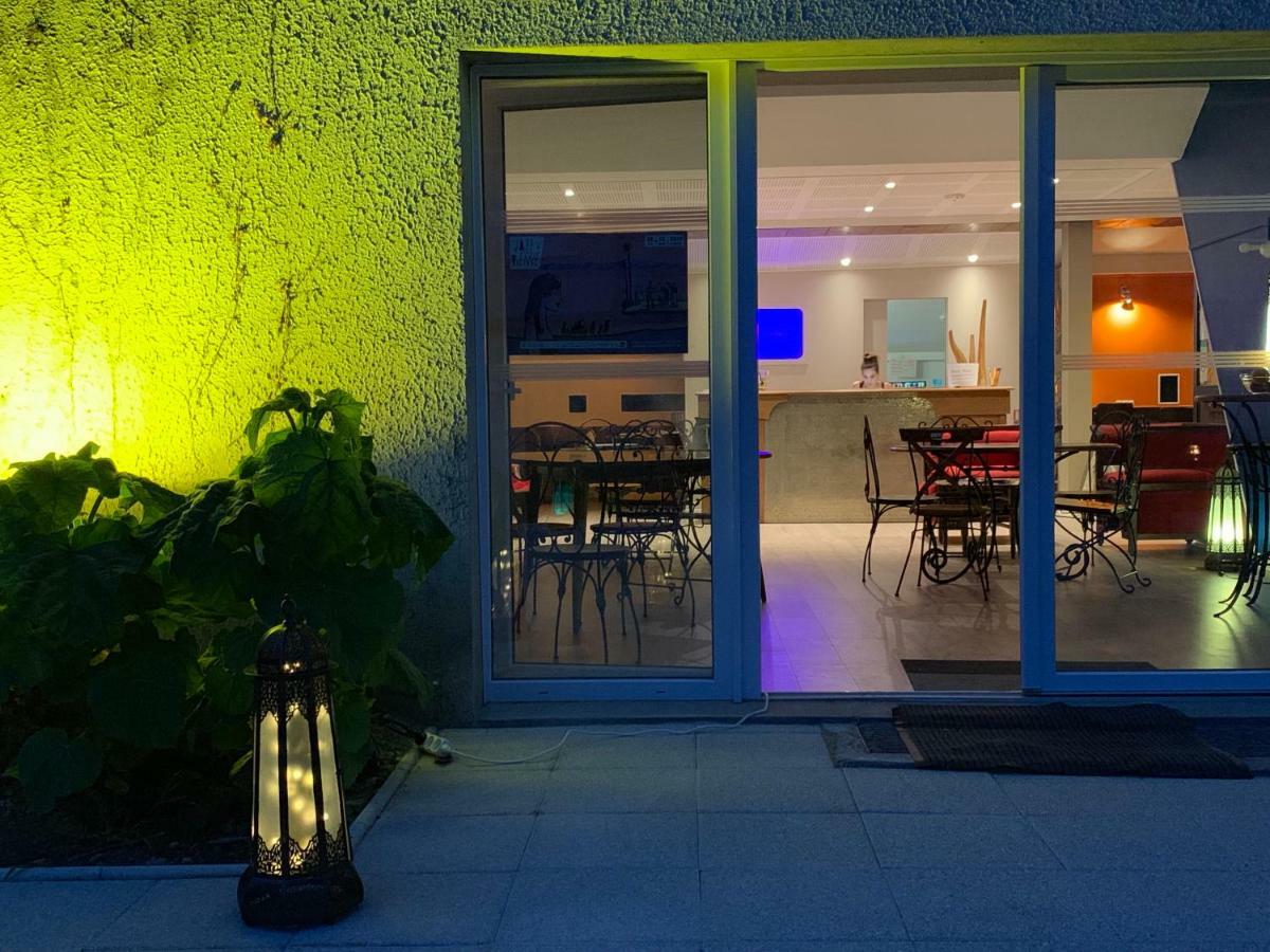 Moodz Hotel Vienne Pont-Eveque Esterno foto